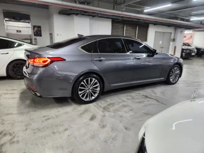 Hyundai Genesis