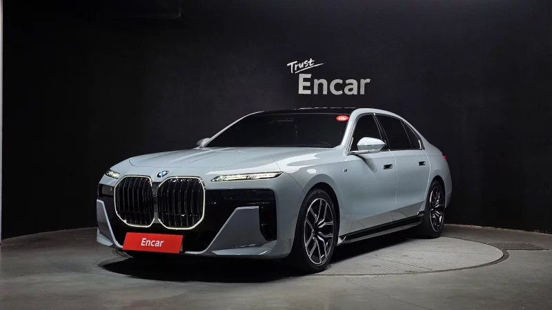BMW 7-Series