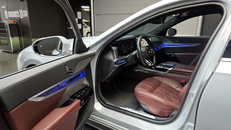 BMW 7-Series