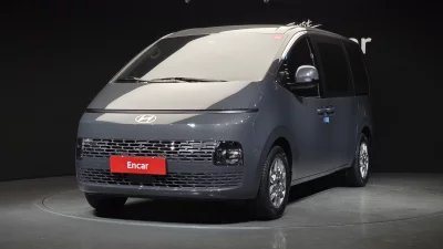 Hyundai Staria