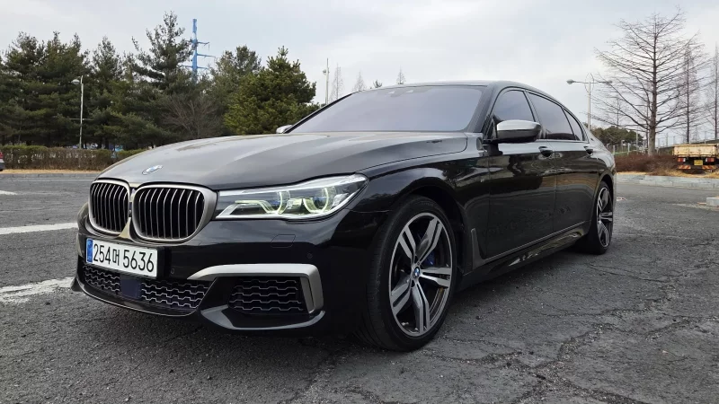 BMW 7-Series