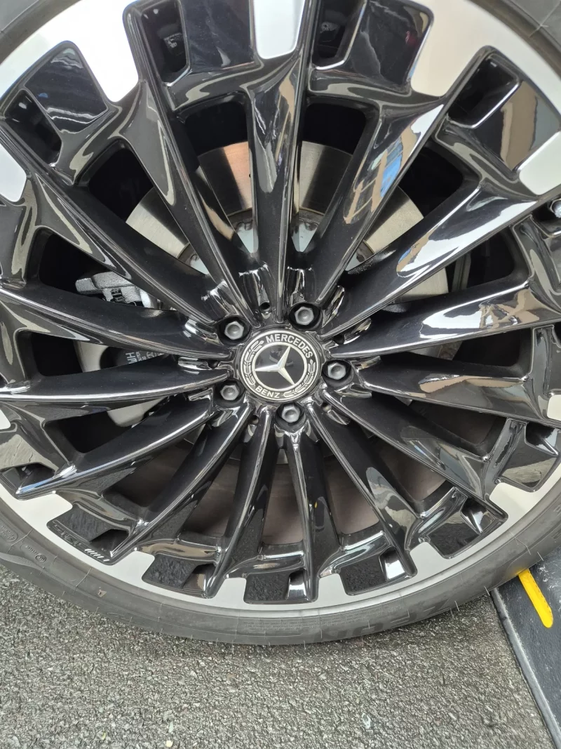 Mercedes-Benz EQS SUV