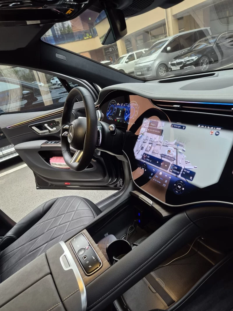 Mercedes-Benz EQS SUV