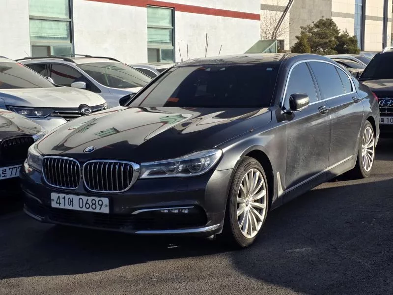 BMW 7-Series