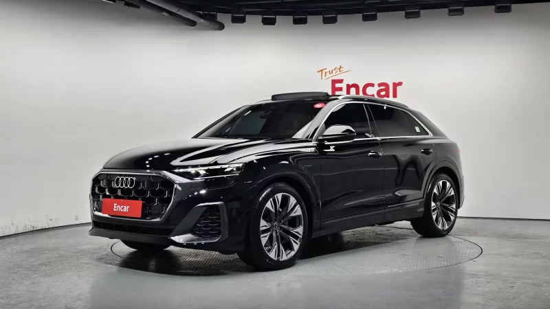 Audi Q8