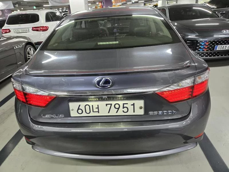 Lexus ES300h