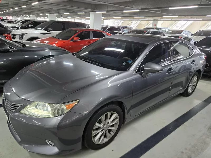 Lexus ES300h