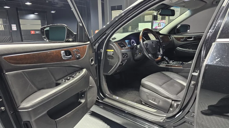 Hyundai Equus