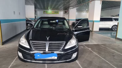Hyundai Equus