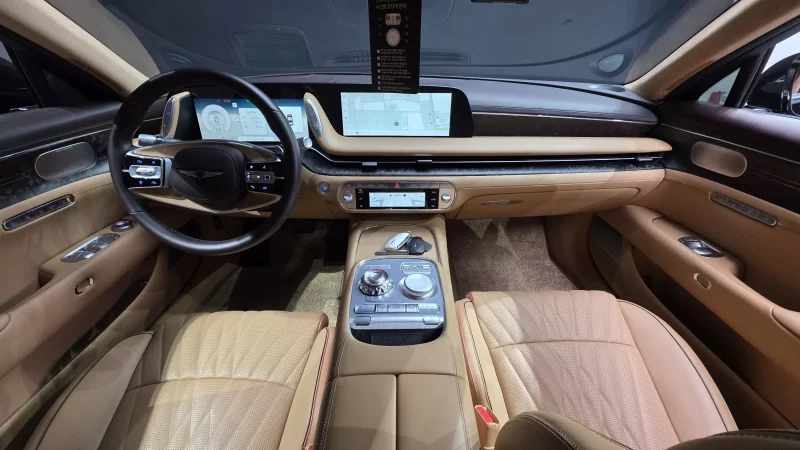 Genesis G90