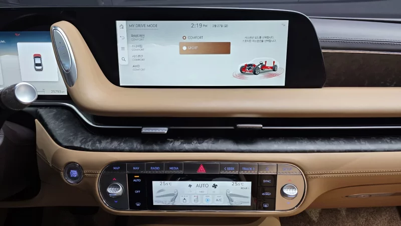 Genesis G90