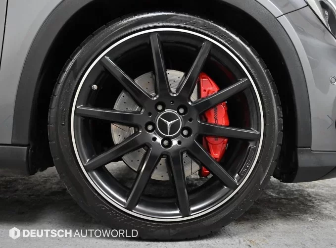 Mercedes-Benz GLA-Class