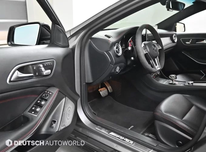 Mercedes-Benz GLA-Class