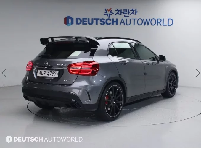 Mercedes-Benz GLA-Class