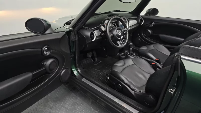 MINI Cooper Convertible