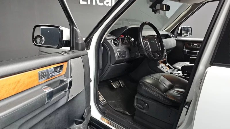 Land Rover DISCOVERY