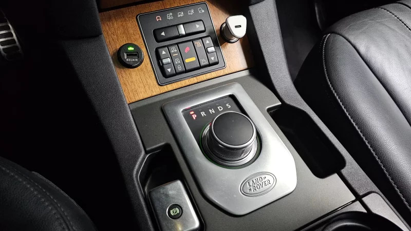 Land Rover DISCOVERY