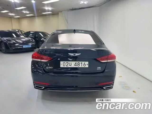 Hyundai Genesis