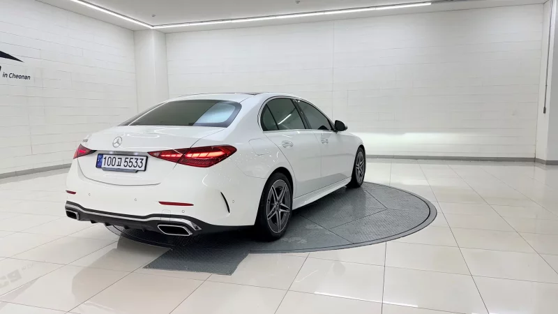 Mercedes-Benz C-Class