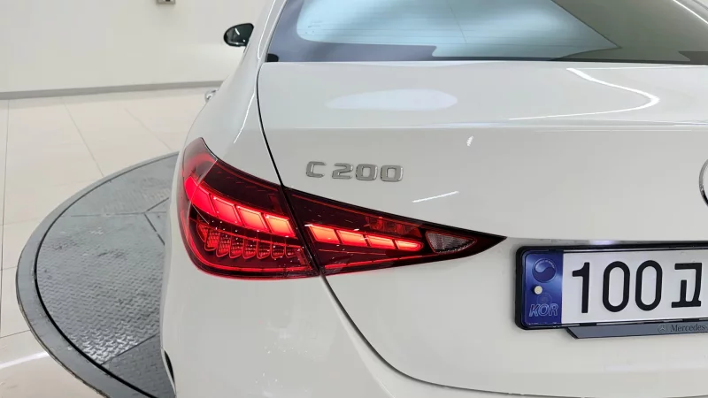 Mercedes-Benz C-Class