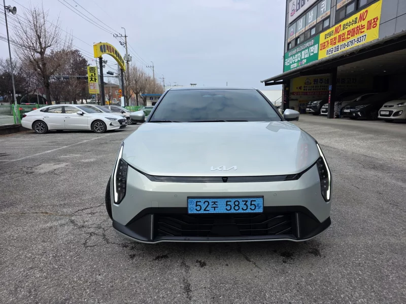 Kia EV4