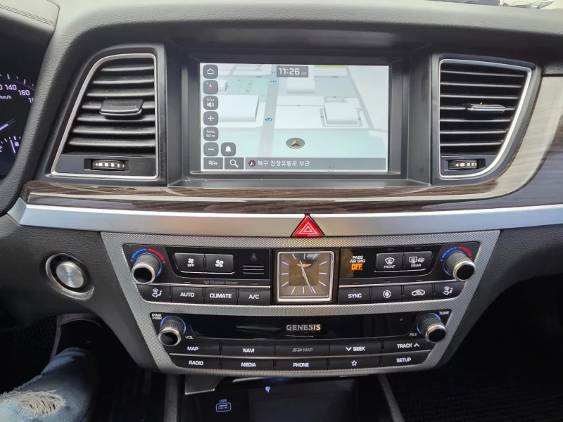 Genesis G80