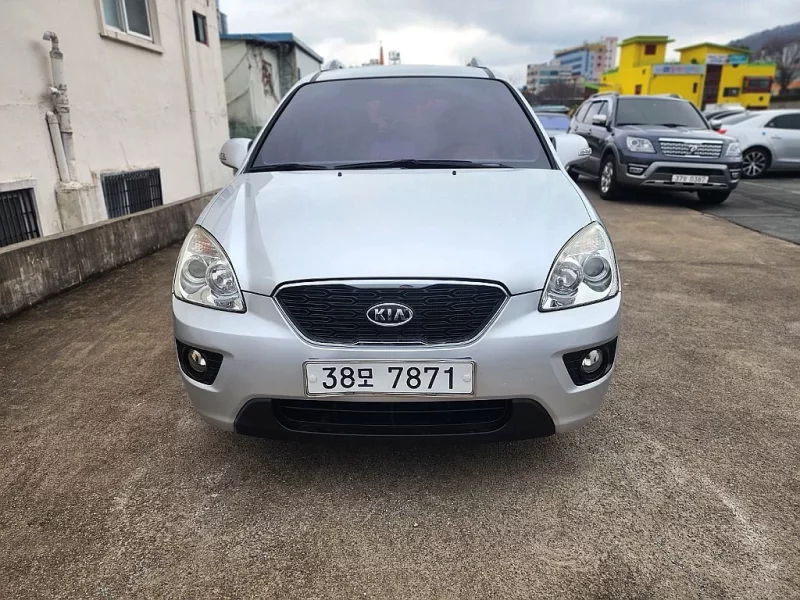 Kia Carens