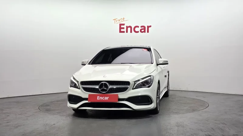 Mercedes-Benz CLA-Class