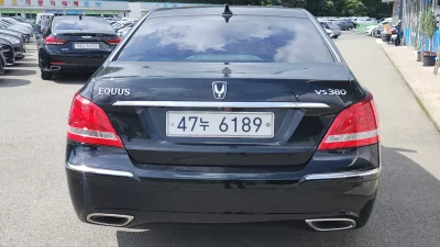 Hyundai Equus