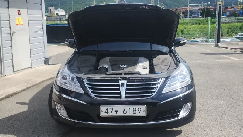 Hyundai Equus