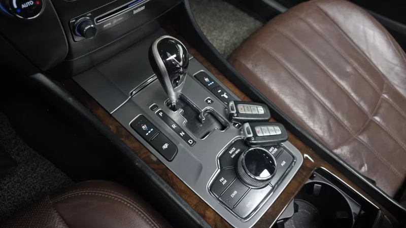 Hyundai Equus