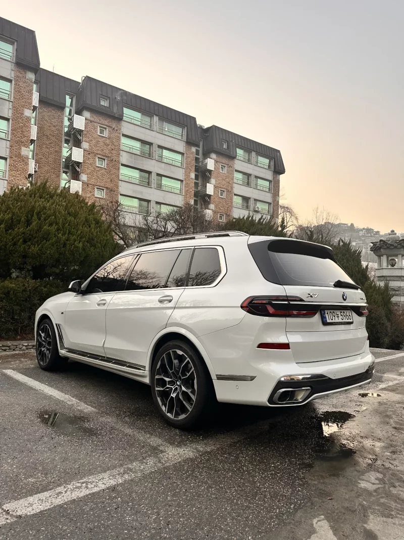 BMW X7
