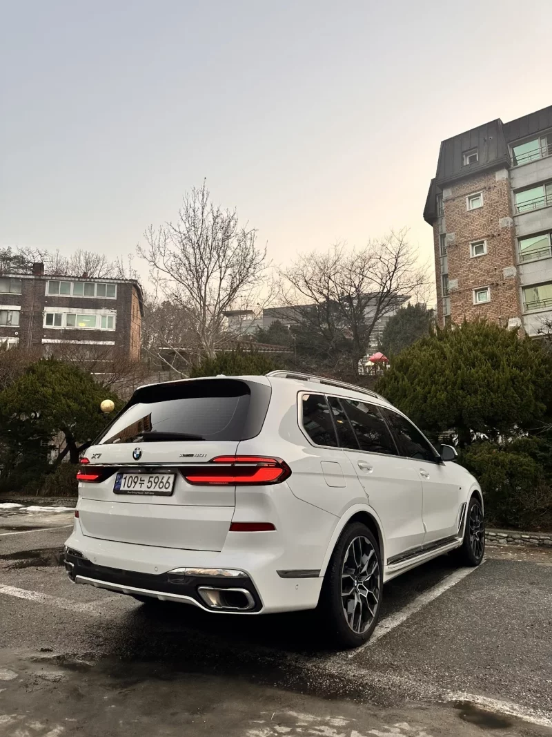 BMW X7