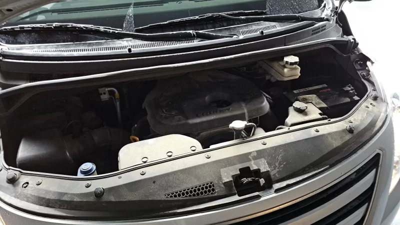 Hyundai Grand Starex