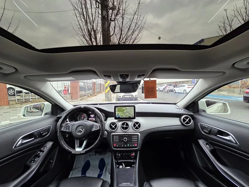 Mercedes-Benz GLA-Class