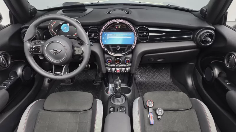 MINI Cooper Convertible