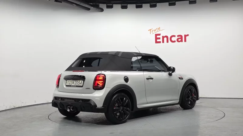 MINI Cooper Convertible
