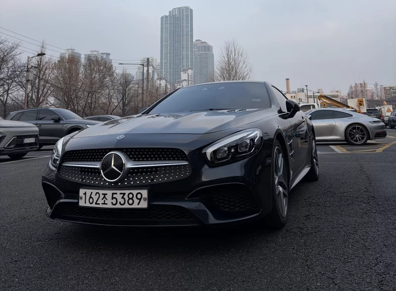 Mercedes-Benz SL-Class