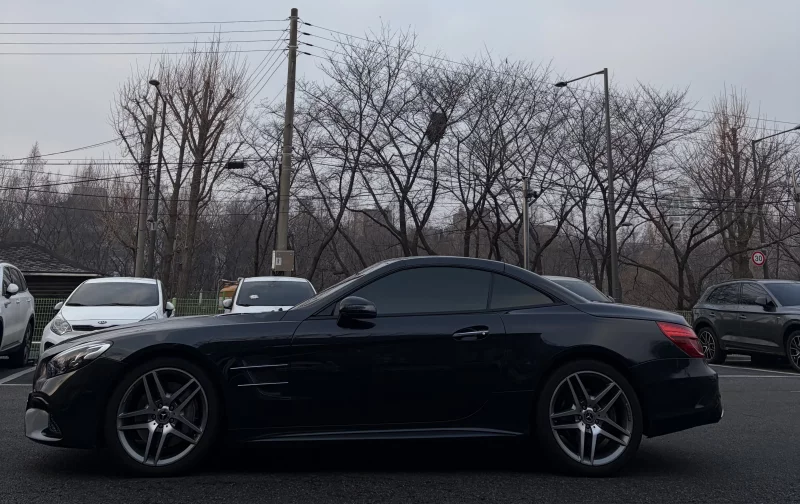 Mercedes-Benz SL-Class