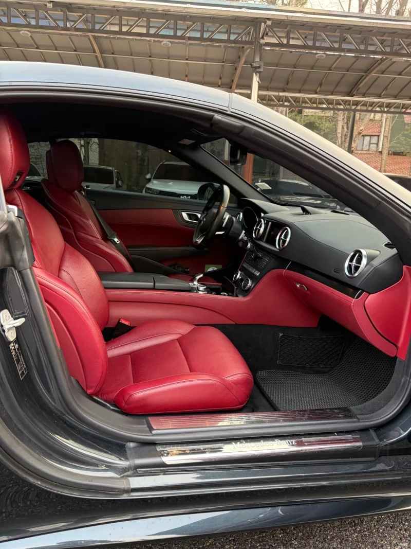 Mercedes-Benz SL-Class