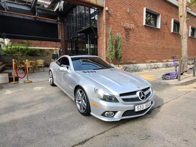 Mercedes-Benz SL-Class