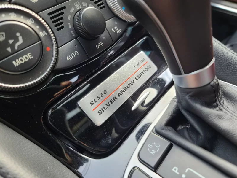 Mercedes-Benz SL-Class