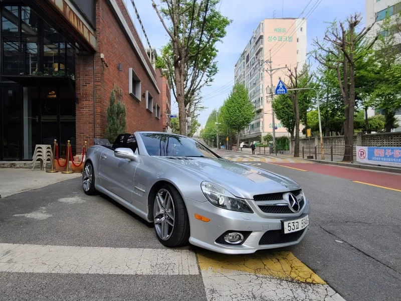 Mercedes-Benz SL-Class