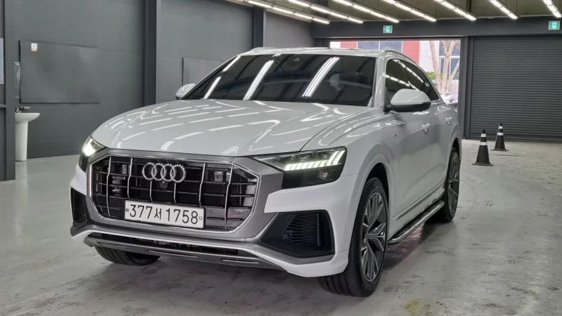 Audi Q8