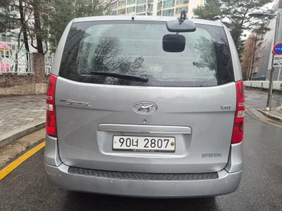 Hyundai Starex