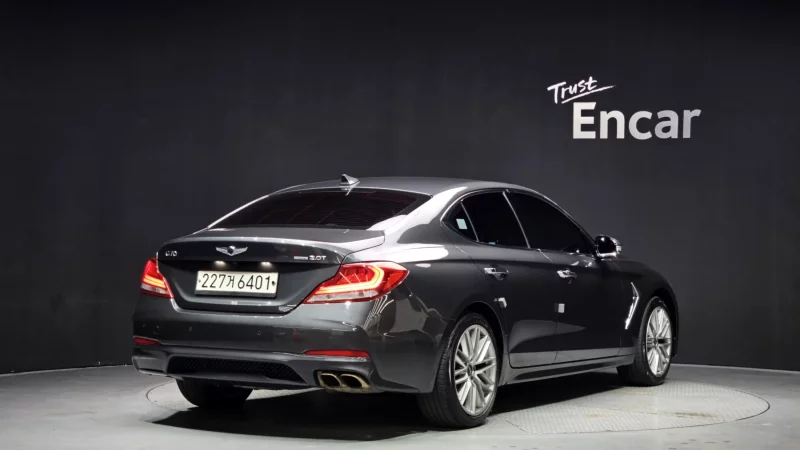 Genesis G70
