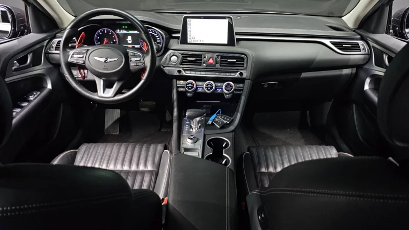 Genesis G70