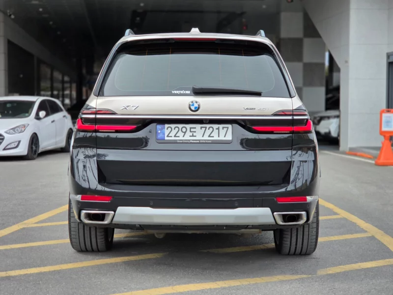 BMW X7