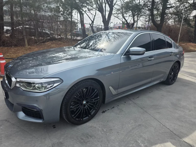 BMW 5-Series