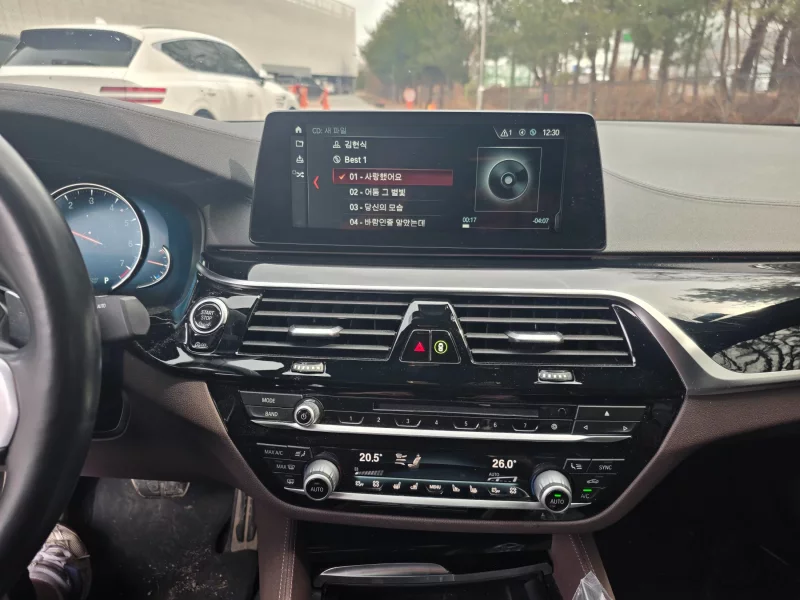 BMW 5-Series